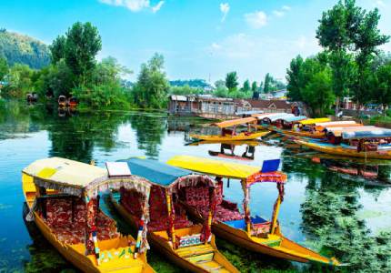 Amritsar to Patnitop & Srinagar Valley Tour (7 Days)
